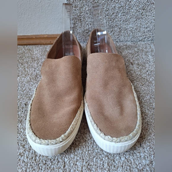 Toms Womens Tan Suede Slip On Sneaker/Loafer Size 9 - Picture 5 of 8